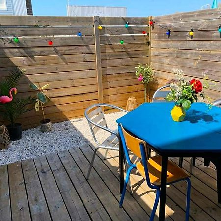 Studio Avec Terrasse Tout Pres Du Vieux Port La Rochelle  Exterior photo