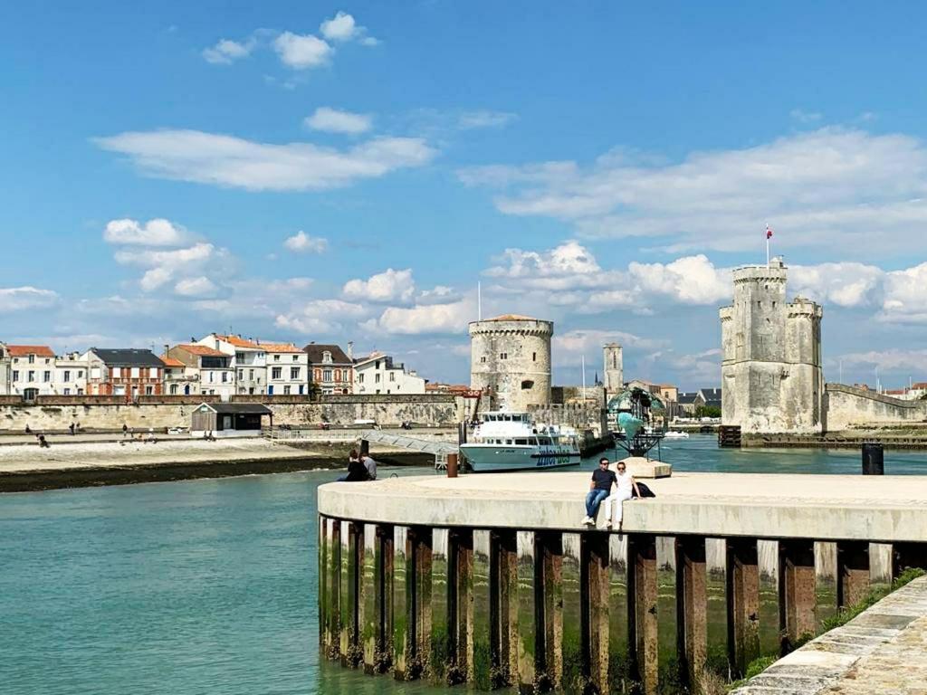 Studio Avec Terrasse Tout Pres Du Vieux Port La Rochelle  Exterior photo