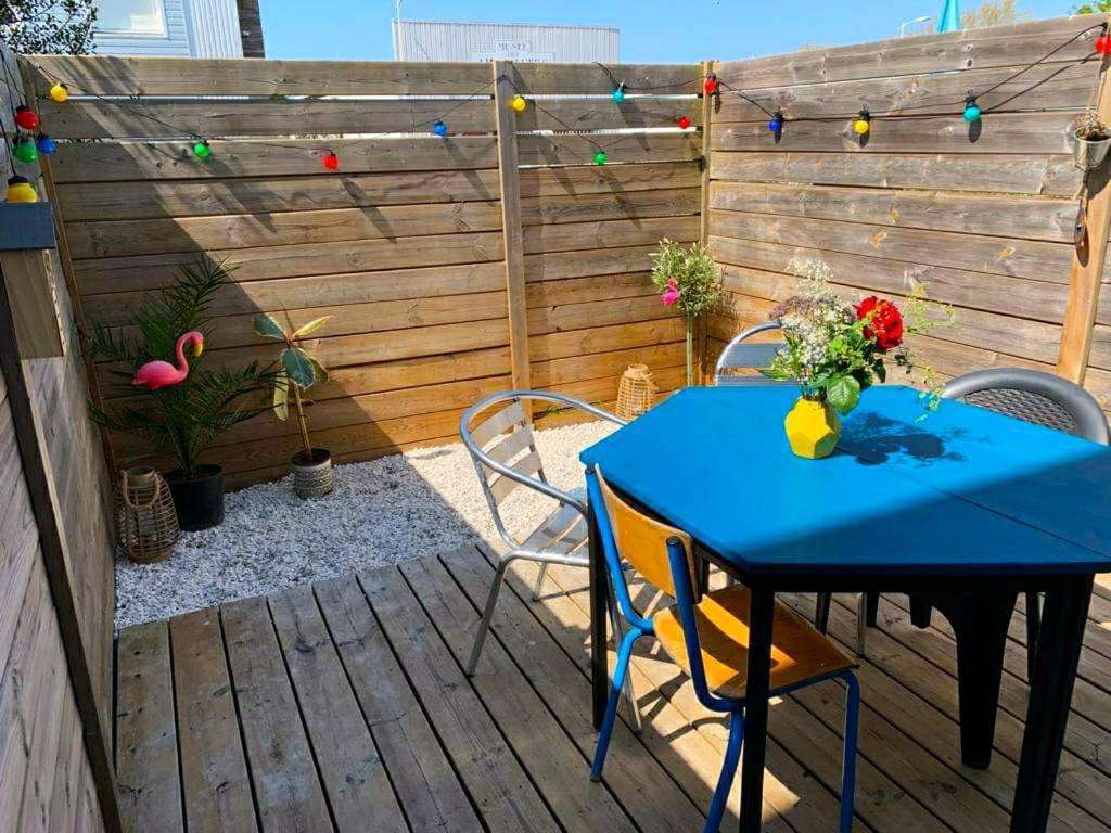 Studio Avec Terrasse Tout Pres Du Vieux Port La Rochelle  Exterior photo